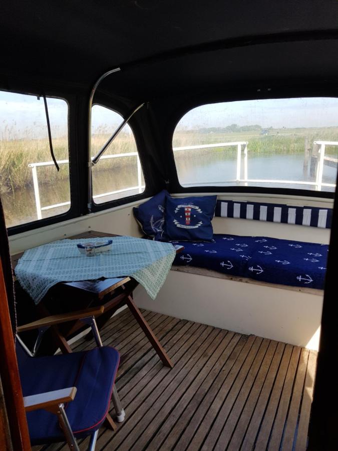 Boat Stoer - Inclusief Sloep Jutrijp 外观 照片