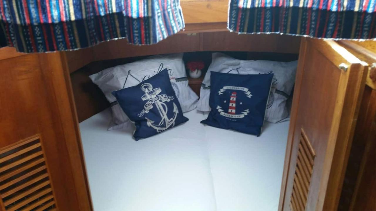 Boat Stoer - Inclusief Sloep Jutrijp 外观 照片