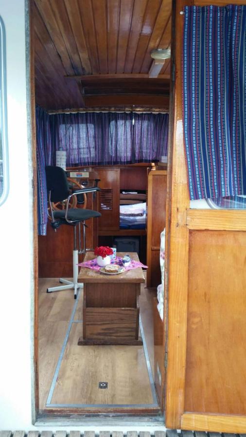 Boat Stoer - Inclusief Sloep Jutrijp 外观 照片