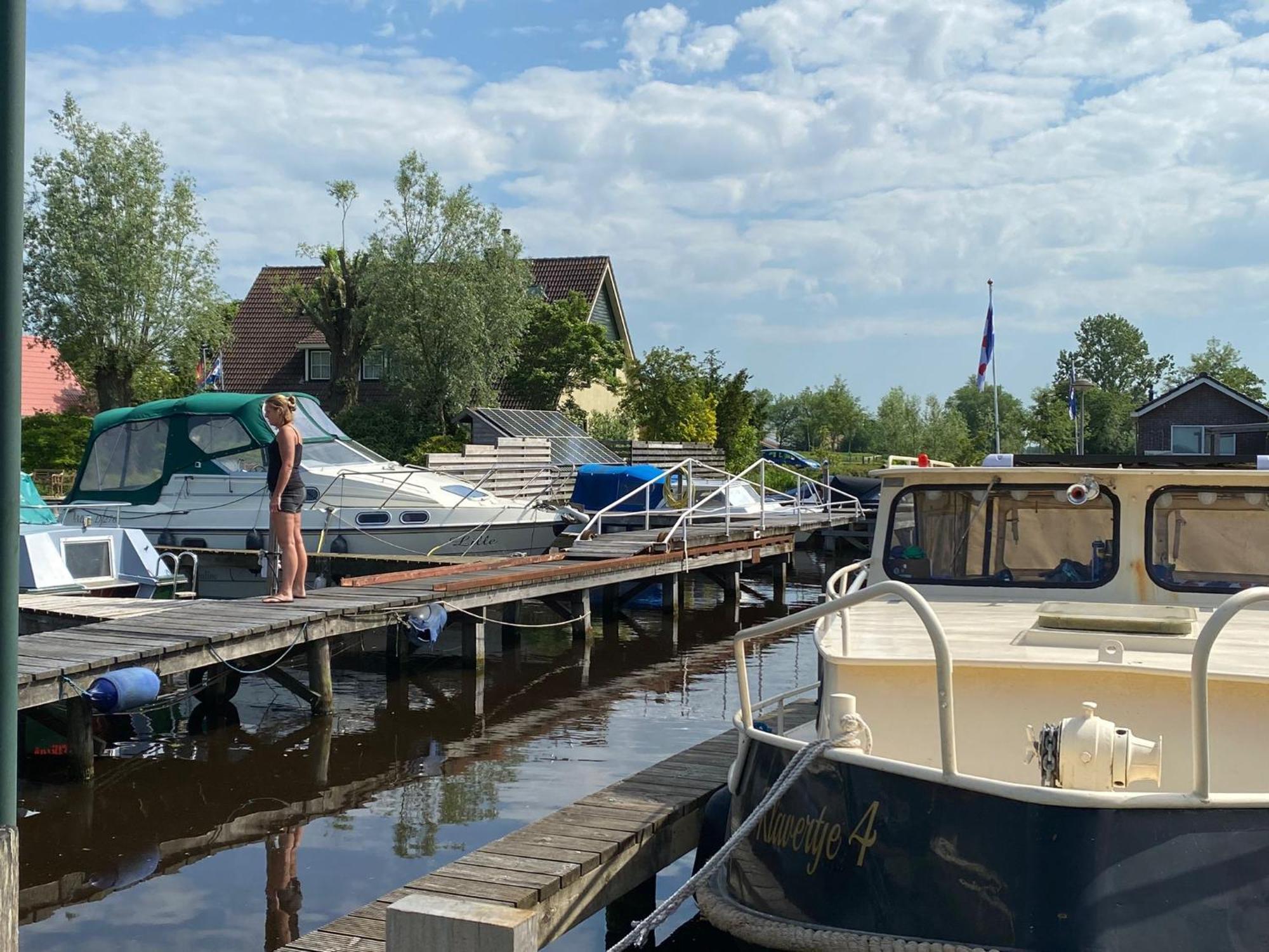 Boat Stoer - Inclusief Sloep Jutrijp 外观 照片
