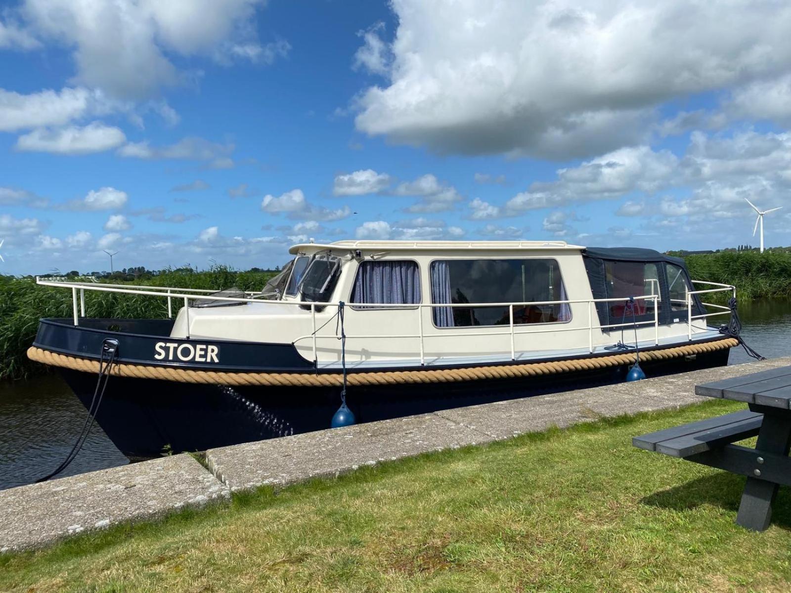 Boat Stoer - Inclusief Sloep Jutrijp 外观 照片