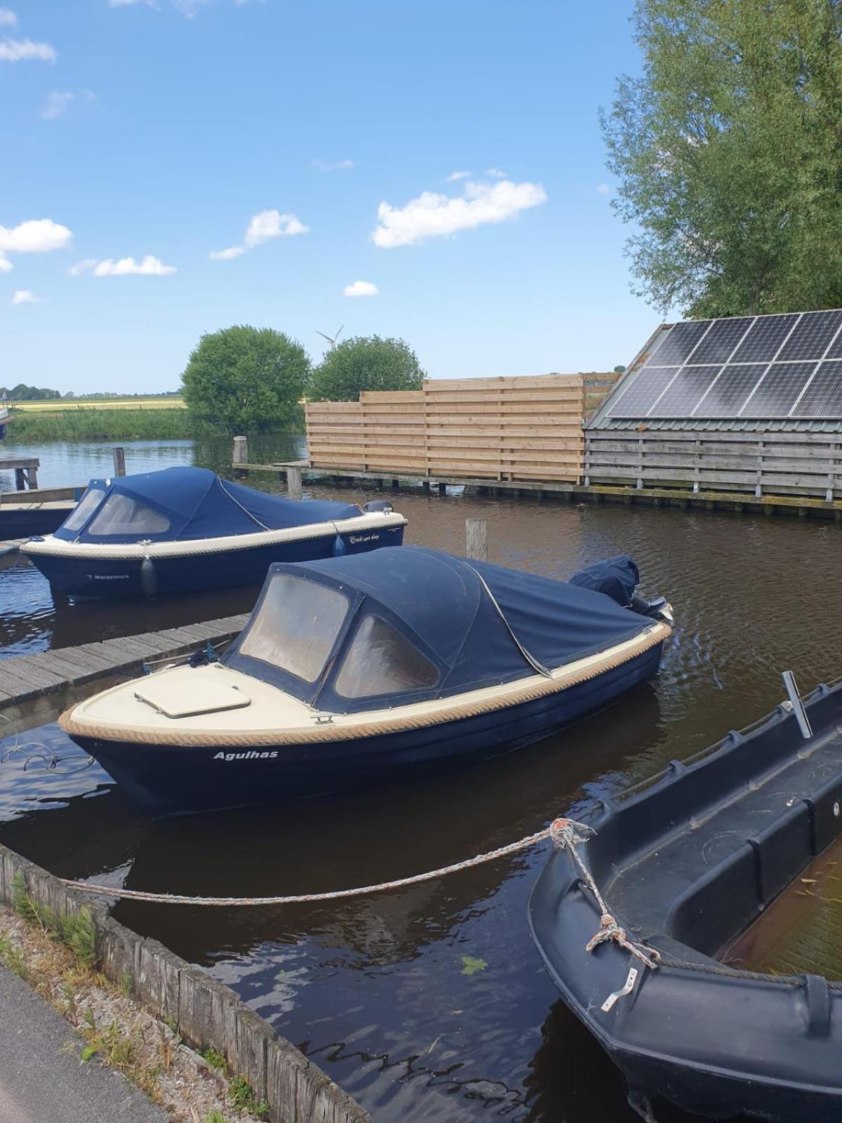 Boat Stoer - Inclusief Sloep Jutrijp 外观 照片